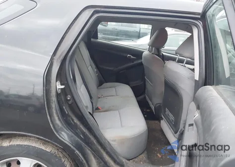 2009 Toyota Matrix S z USA, uszkodzony, nr VIN 2T1LE40E39C003592